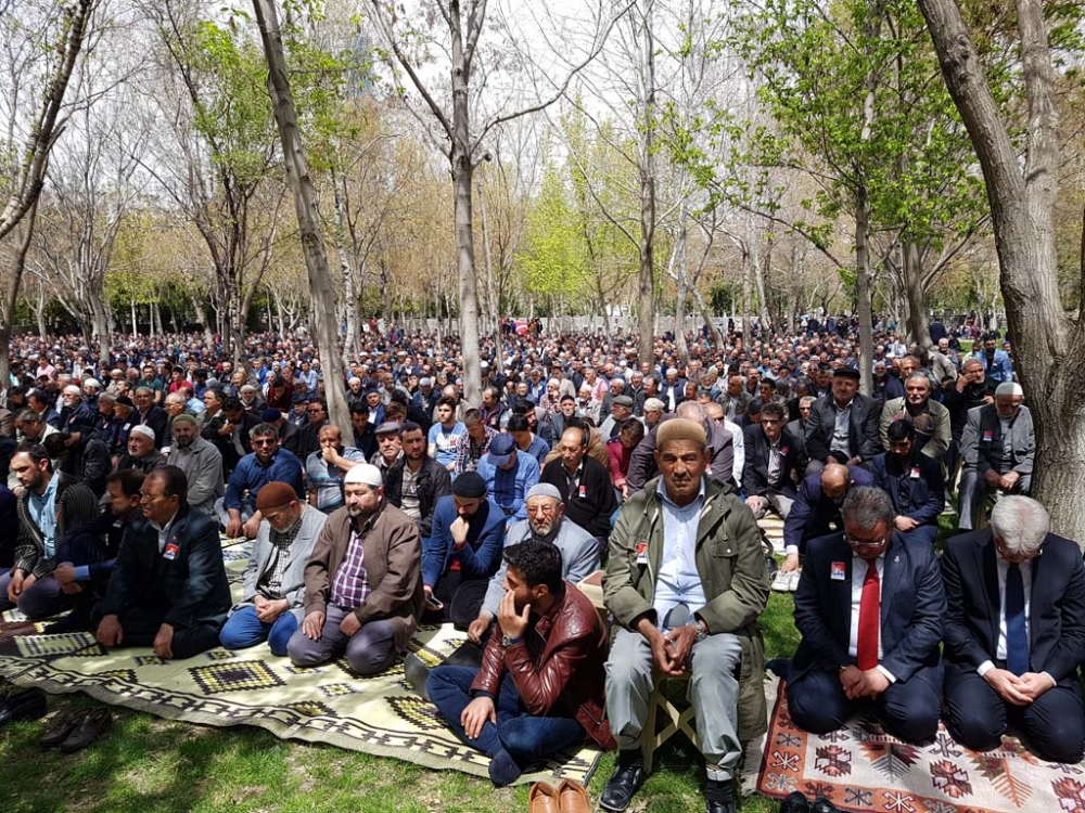 Şehit polis Azam Güdendede son yolculuğuna uğurlandı galerisi resim 1