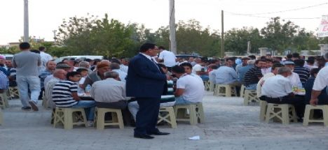 Kozanlılar Derneğinden Sılayı Rahim İftarı