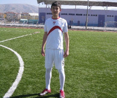 KAZA YAPAN ARAÇTAKİ 3 KİŞİ DONARAK ÖLDÜ