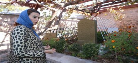 Azerbaycanlı bayan milletvekili somuncu babaya ve aksaray’a hayran kaldı