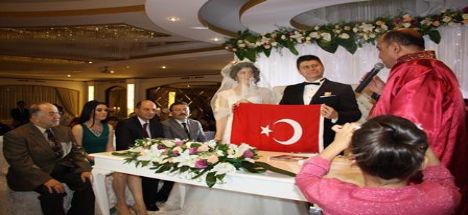 Yazgı ve Başer ailelerinin mutlu günü