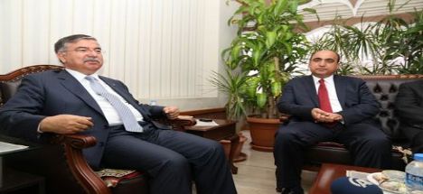 Bakan ismet Yılmaz’dan Başkan Nevzat Palta’ya destek