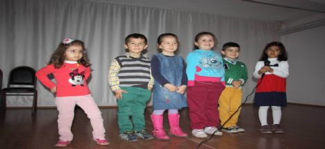 Minik öğrenciler şiirlerle Atatürk andılar