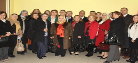 Türk Kadınının Siyasetteki Yeri adlı konferans büyük ilgi gördü