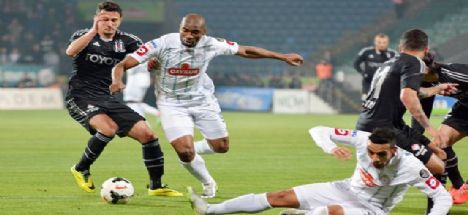 Çaykur Rizespor İle Beşiktaş 2-2 Berabere Kaldı