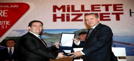 Başbakan Erdoğan'dan Başkan Yazgıya Ödül