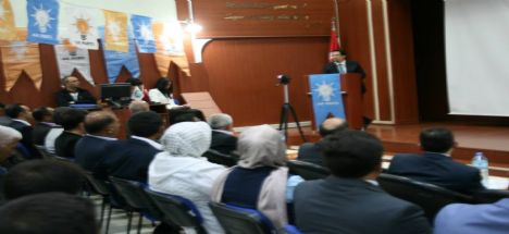 Ak Parti teşkilatında herkes eteğindeki taşı döktü
