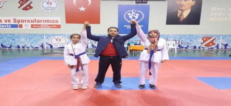 Eskil'de taekwondo madalya getirdi