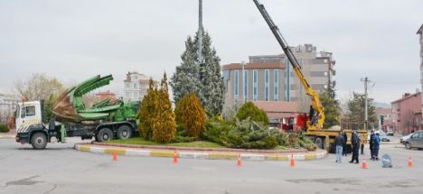 Karatay Belediyesi 860 Fidanı Toprakla Buluşturdu