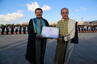 Niğde Üniversitesinde 20. Dönem Mezuniyet Coşkusu