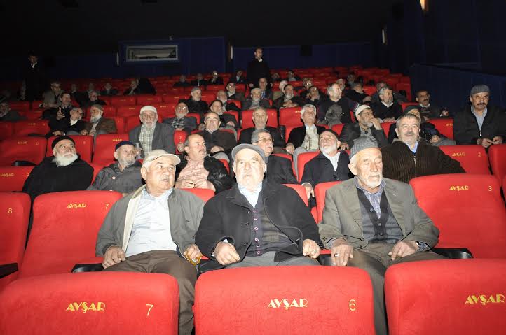 Karatay’da Muhtarlar Ve Emekliler "Kod Adı Koz" Filmini İzledi