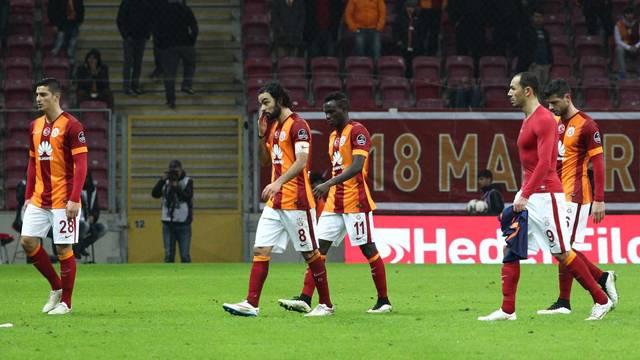 Galatasaray ağır yaralı