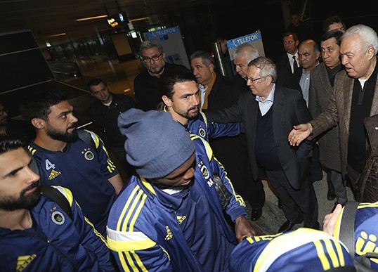 Fenerbahçe Kafilesini Başkan ve taraftarlar Karşıladı
