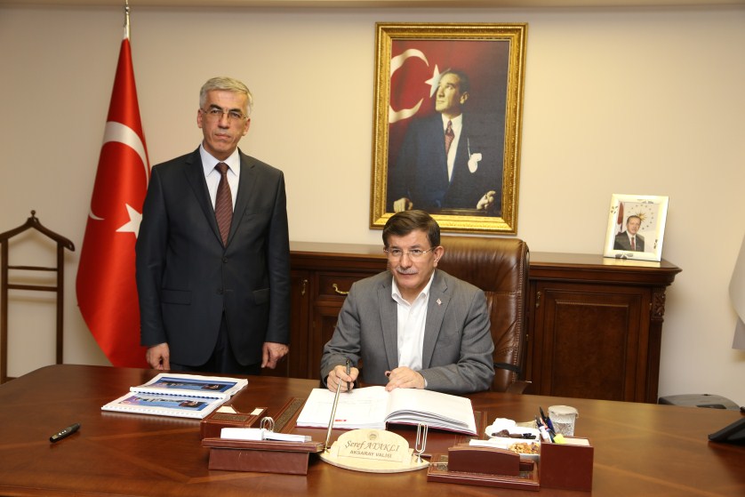 Başbakanımız sayın Prof . Dr. Ahmet Davutoğlu Aksaray valiliğini ziyaret etti