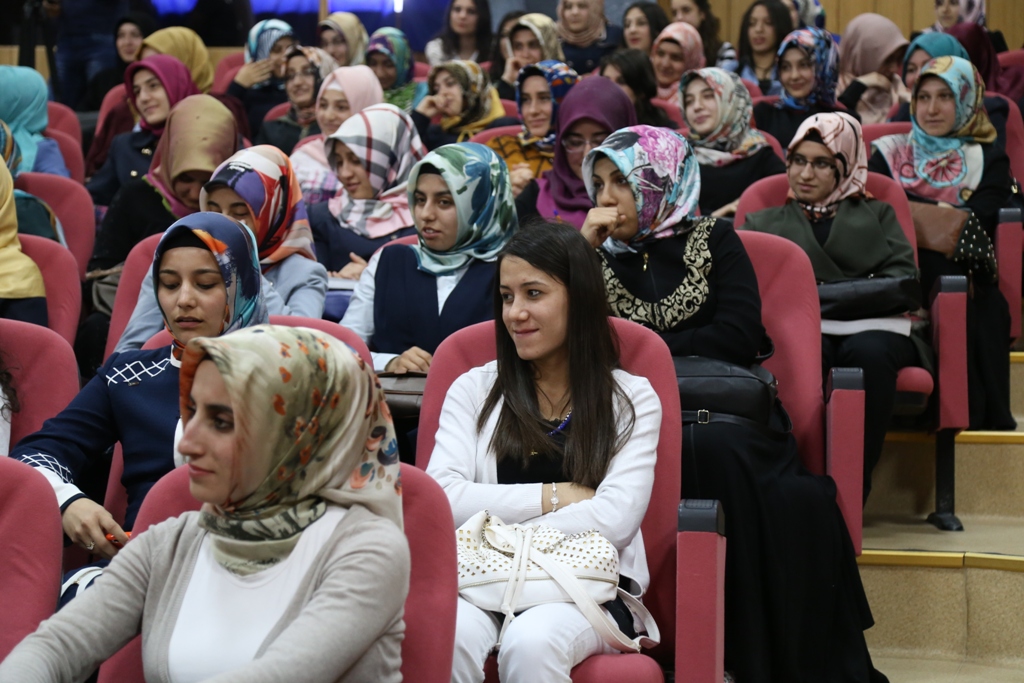 AKSA Gençlik Topluluğu’ndan Kutlu Doğum Etkinliği