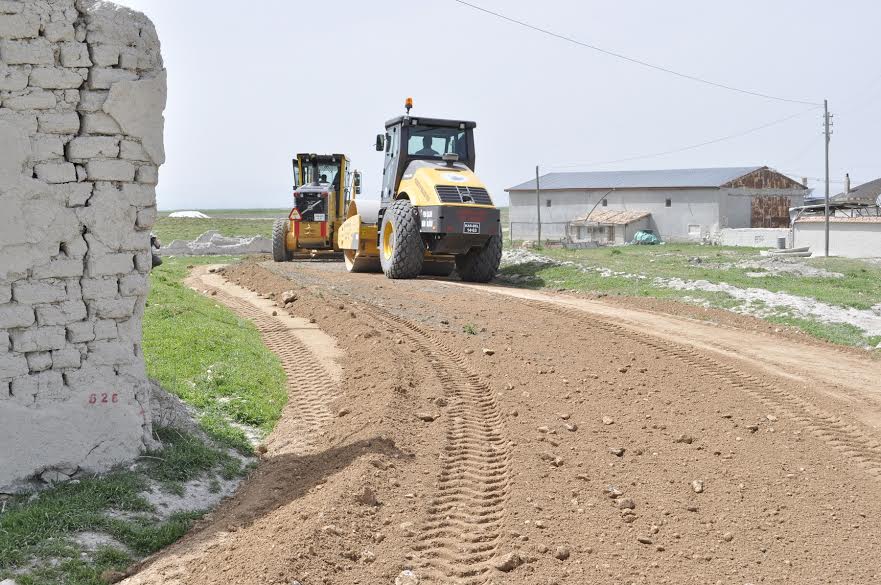 Merkeze Uzak Mahallelerde Soğuk Asfalt Çalışmaları Hızlandı