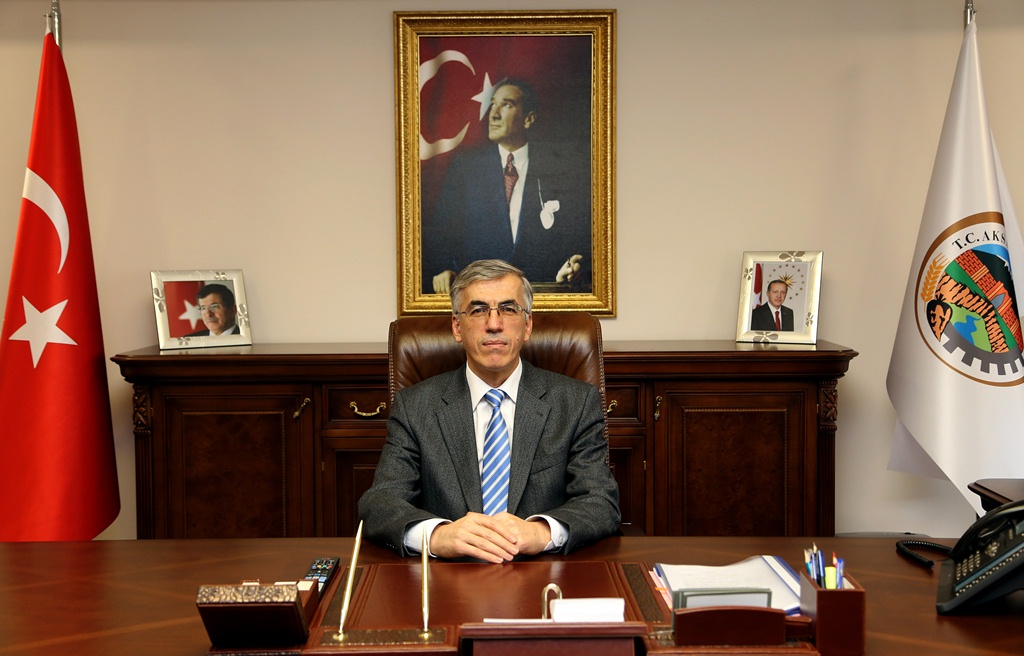 Vali Ataklı’nın “Babalar Günü” Mesajı