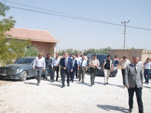 Vali Ataklı Eskil'i Gezdi