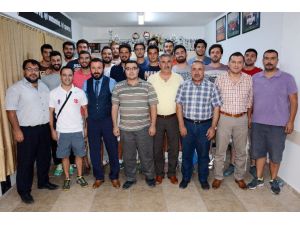 Aksaray Belediye Spor Kulübü Basketbol Takımında Toplu İmza Töreni