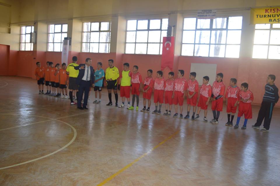 Köyler ve Yaylalar Arası Futsal Turnuvası Başladı