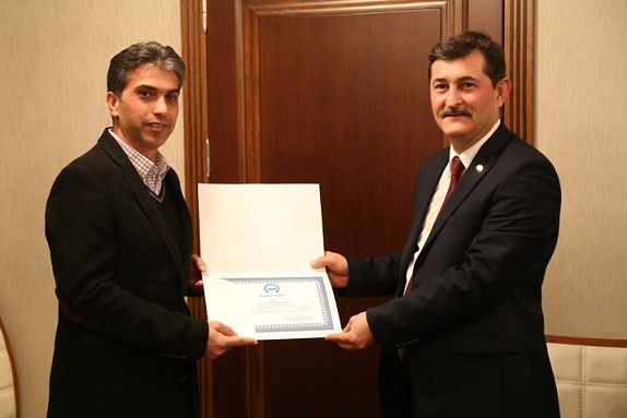 ASÜ’de kursiyerler  yabancılara türkçe öğretimi sertifikası aldı