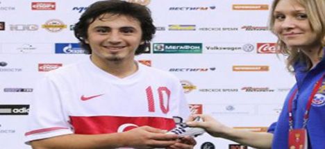 Recep Niyaz milli formayla hat-trick yaptı