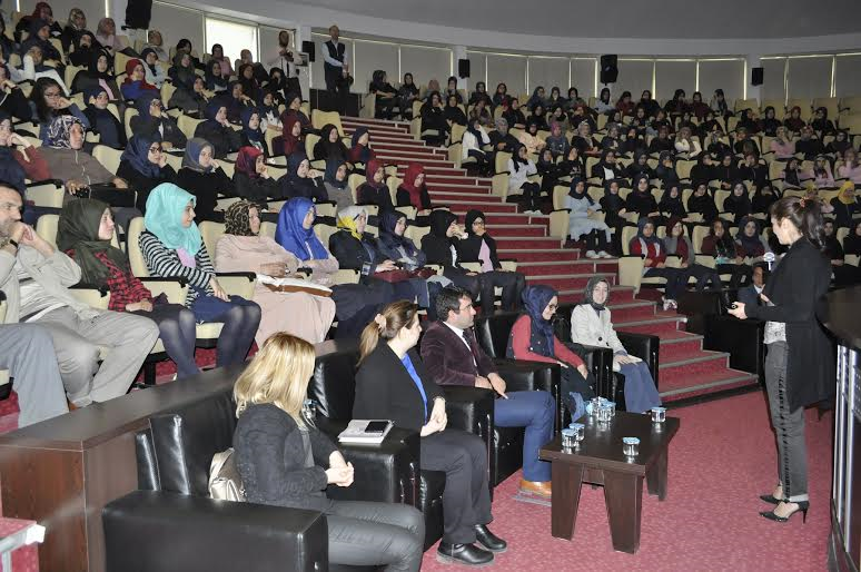 4 Üncü Karatay Konferansları Devam Ediyor! "Okul Başarısı Sağlıklı Beslenme İle Mümkün"