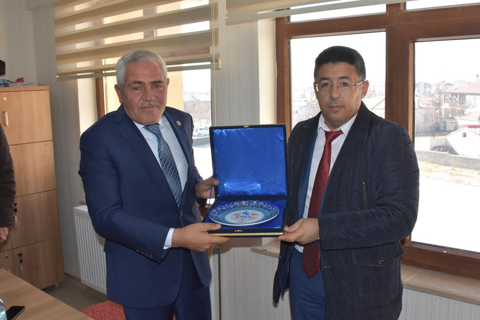 Başkan Alçay'dan 24 Kasım Öğretmenler Gününde anlamlı ziyaret