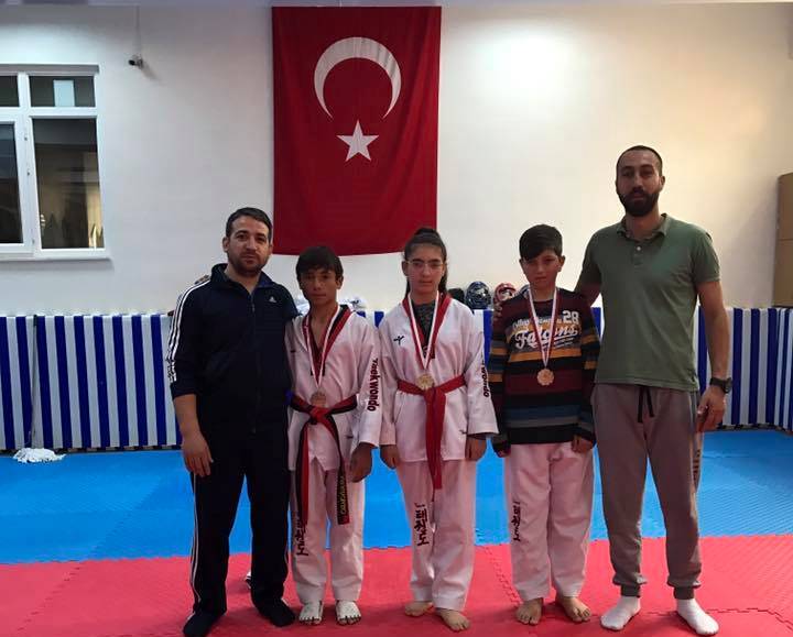 Eskil Taekwondo’sunun Hepsi şampiyon oldu!