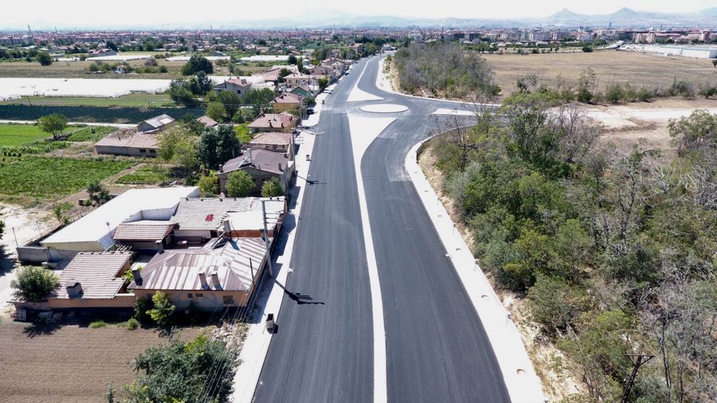 Şehir Hastanesinin Genişletilen Yolları Asfaltlanıyor