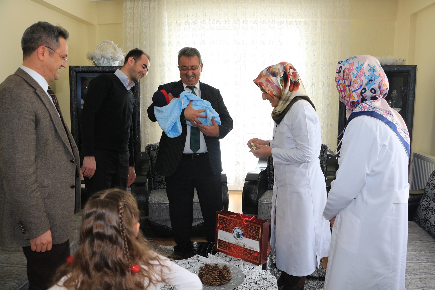 Karatay Belediyesi Hoş Geldin Bebek Projesi ile Vatandaşların Mutluluklarına Ortak Oluyor