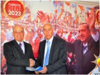 Ortaköy’de Eski Milletvekili Ak Parti’den aday adaylığını açıkladı