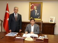 Başbakanımız sayın Prof . Dr. Ahmet Davutoğlu Aksaray valiliğini ziyaret etti