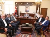 Belediye başkanları ve siyasilerden Vali Pekmez’e veda ziyareti